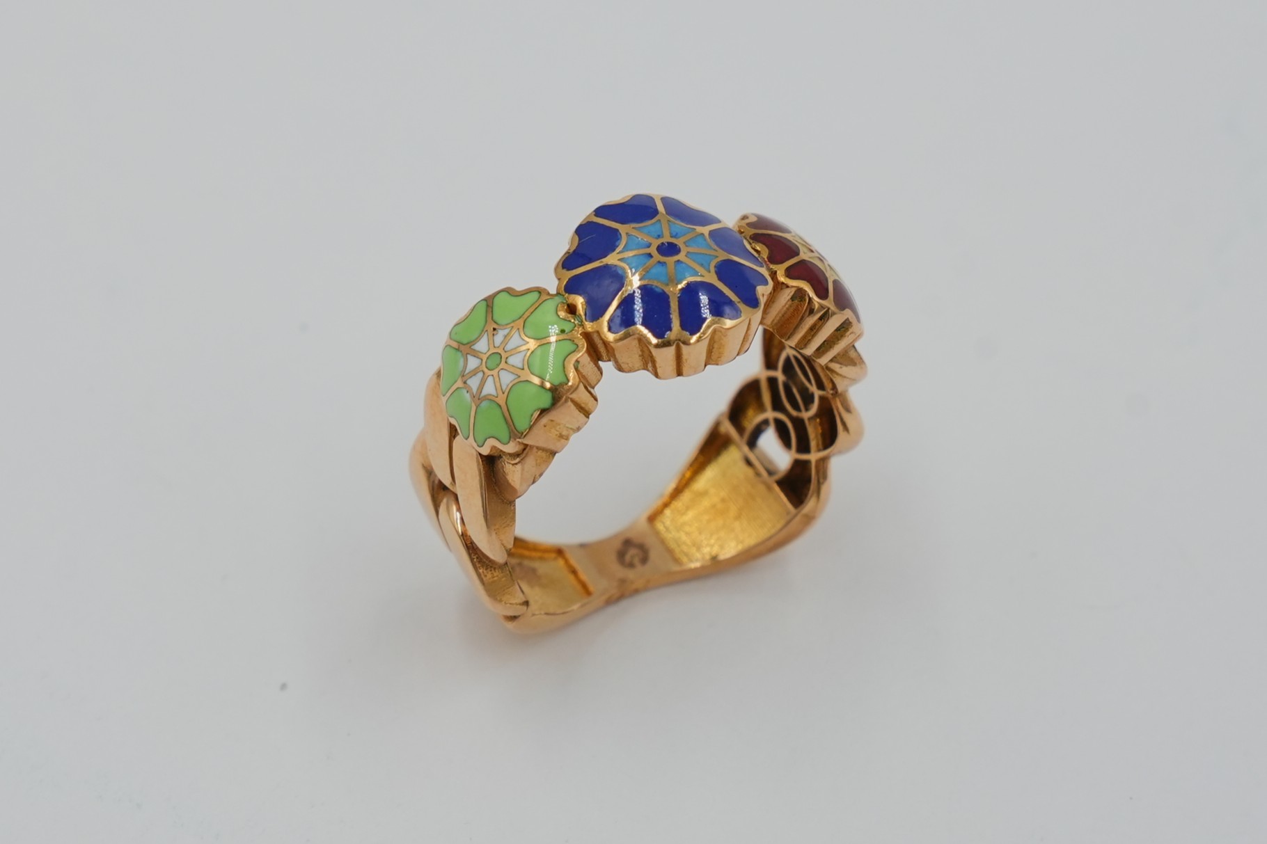 Mena Medallion Ring