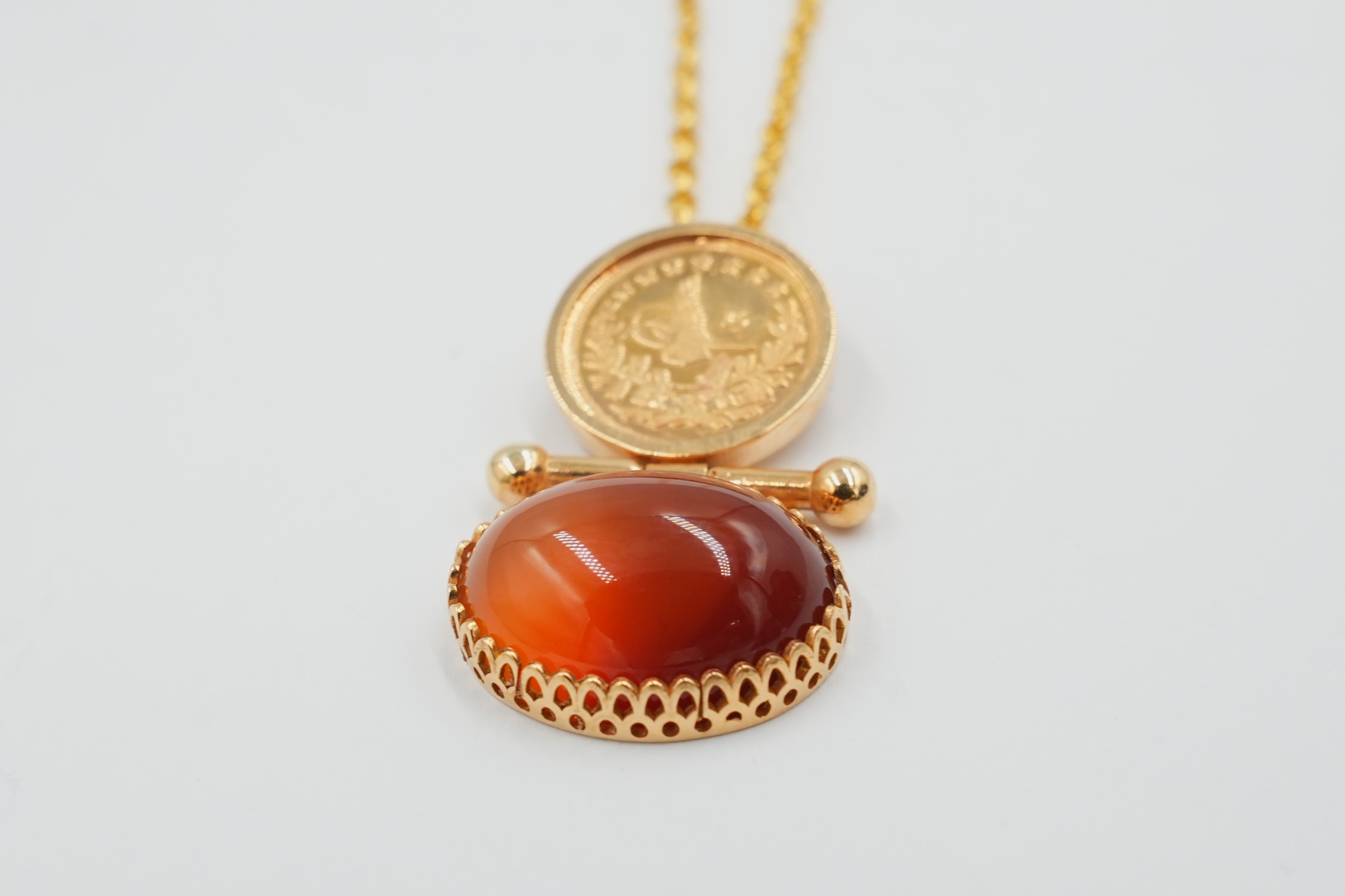 Quarter Coin Frame & Agate Pendant