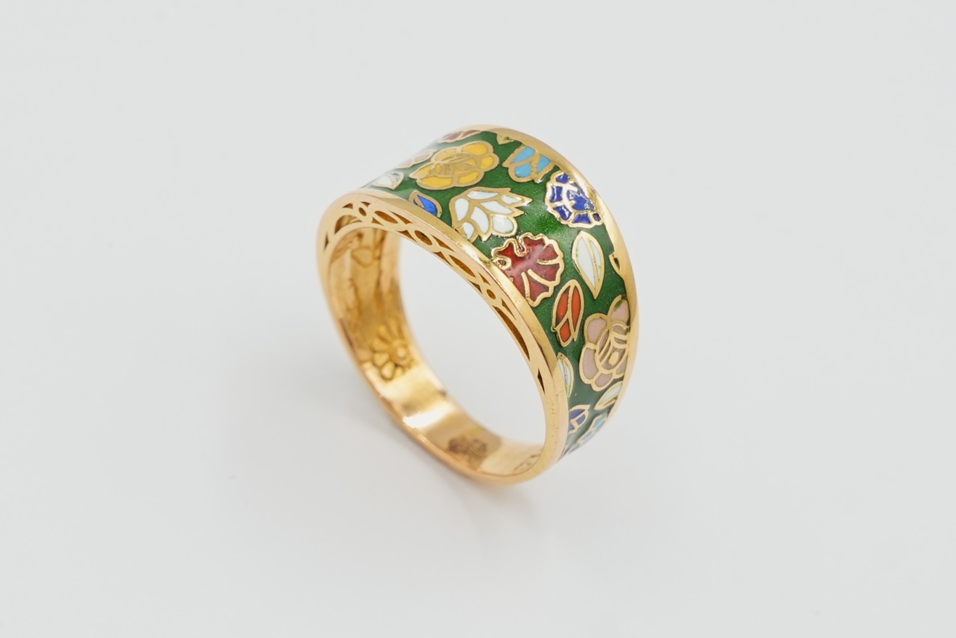 The Heritage Green Mina Ring