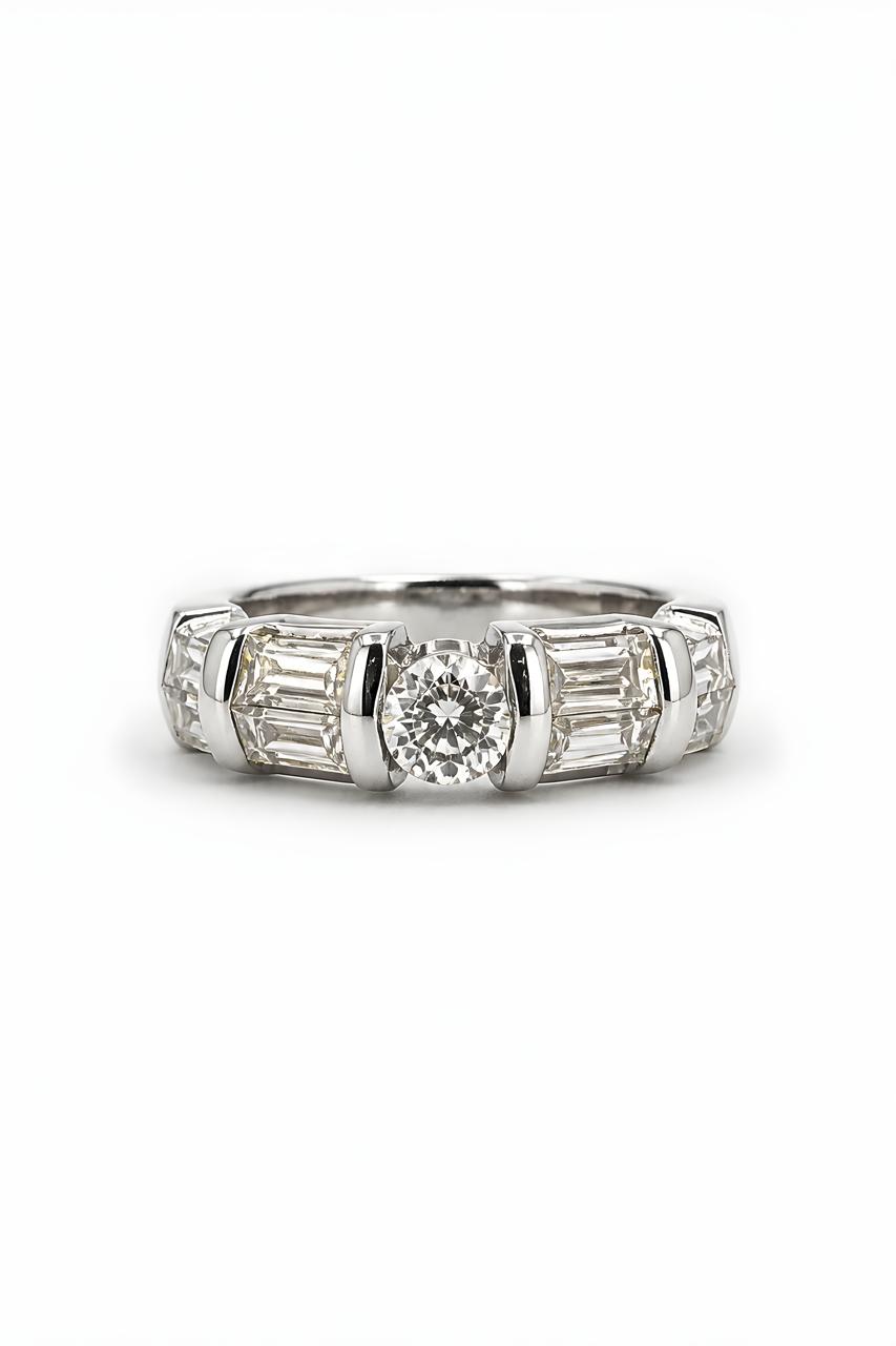 Lumière Diamond Ring