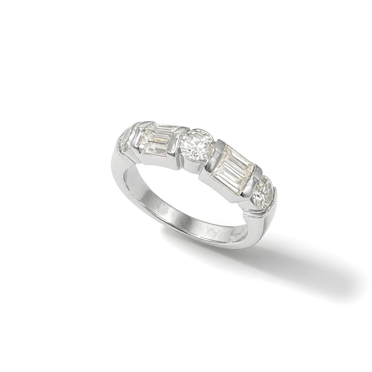 Lumière Diamond Ring