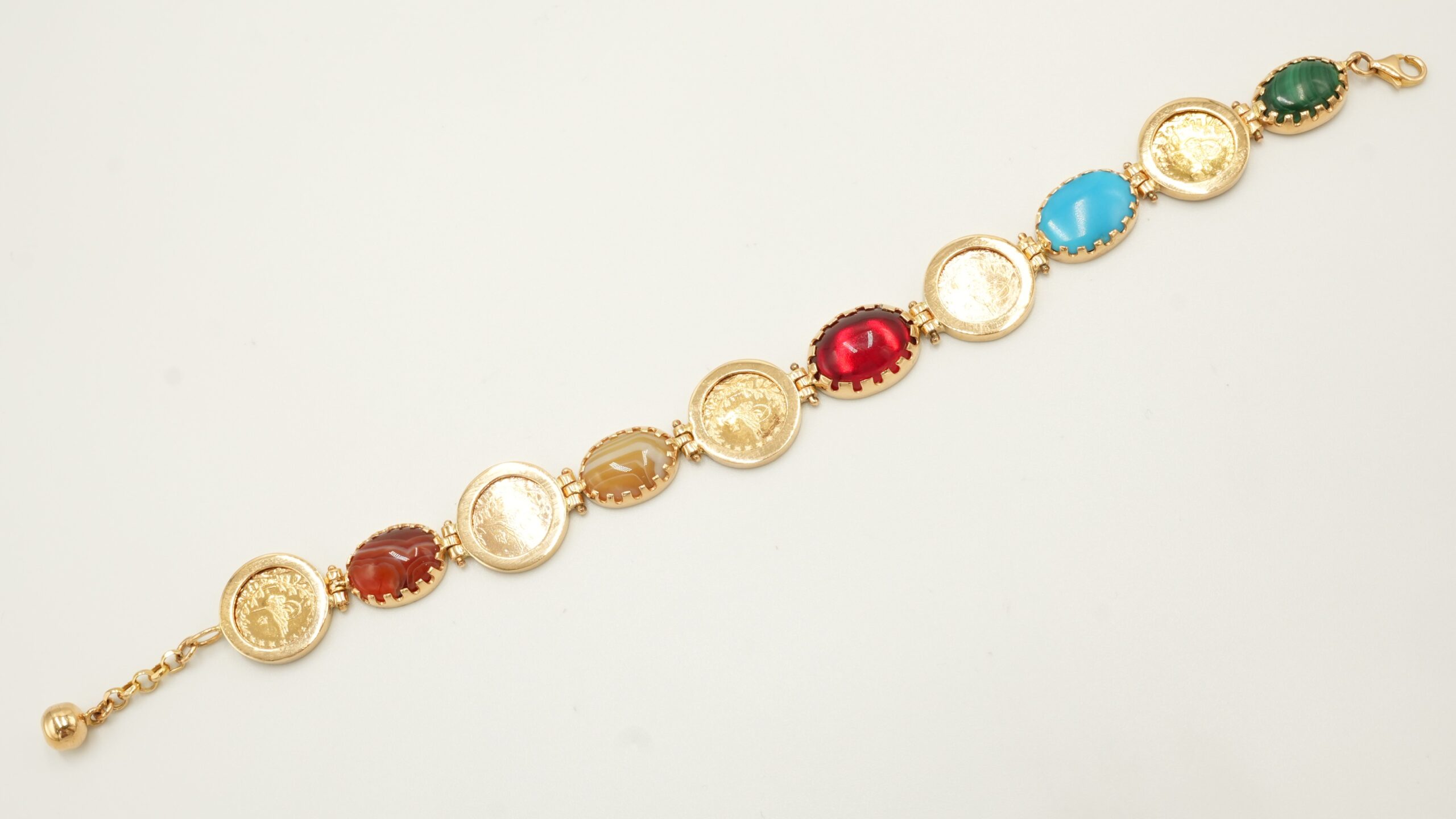 Quarters bracelet with stones 203229