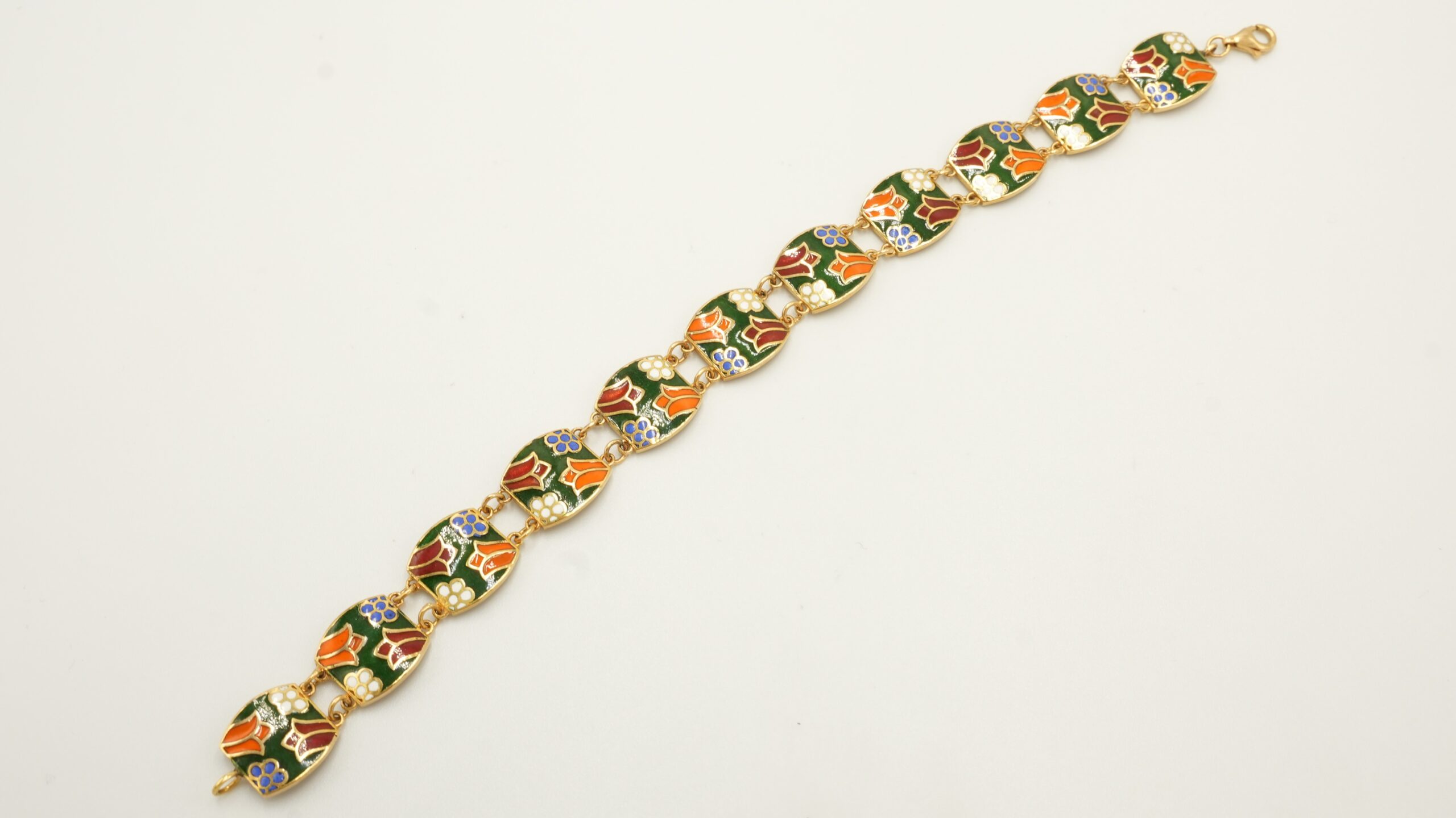 اسوارة مينا ذهب عيار 21 - بزخرفة زهور خضراء