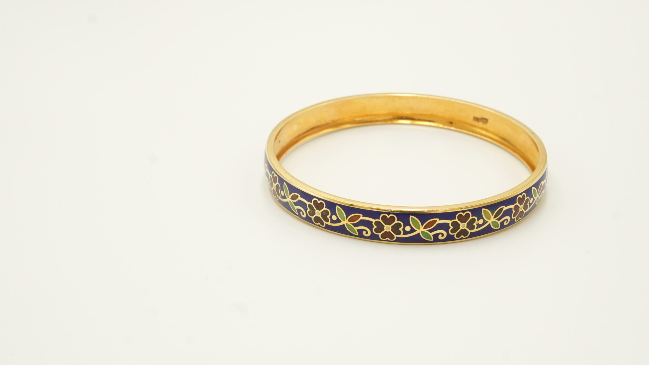 Enamel Floral Bangle Bracelet. 202643