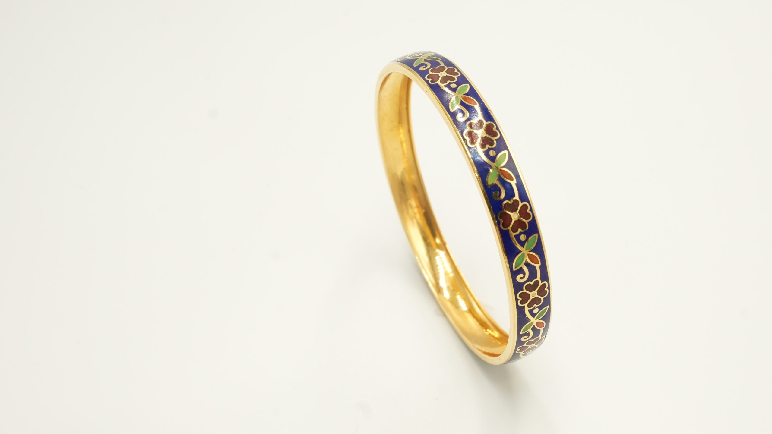 Enamel Floral Bangle Bracelet. 202643