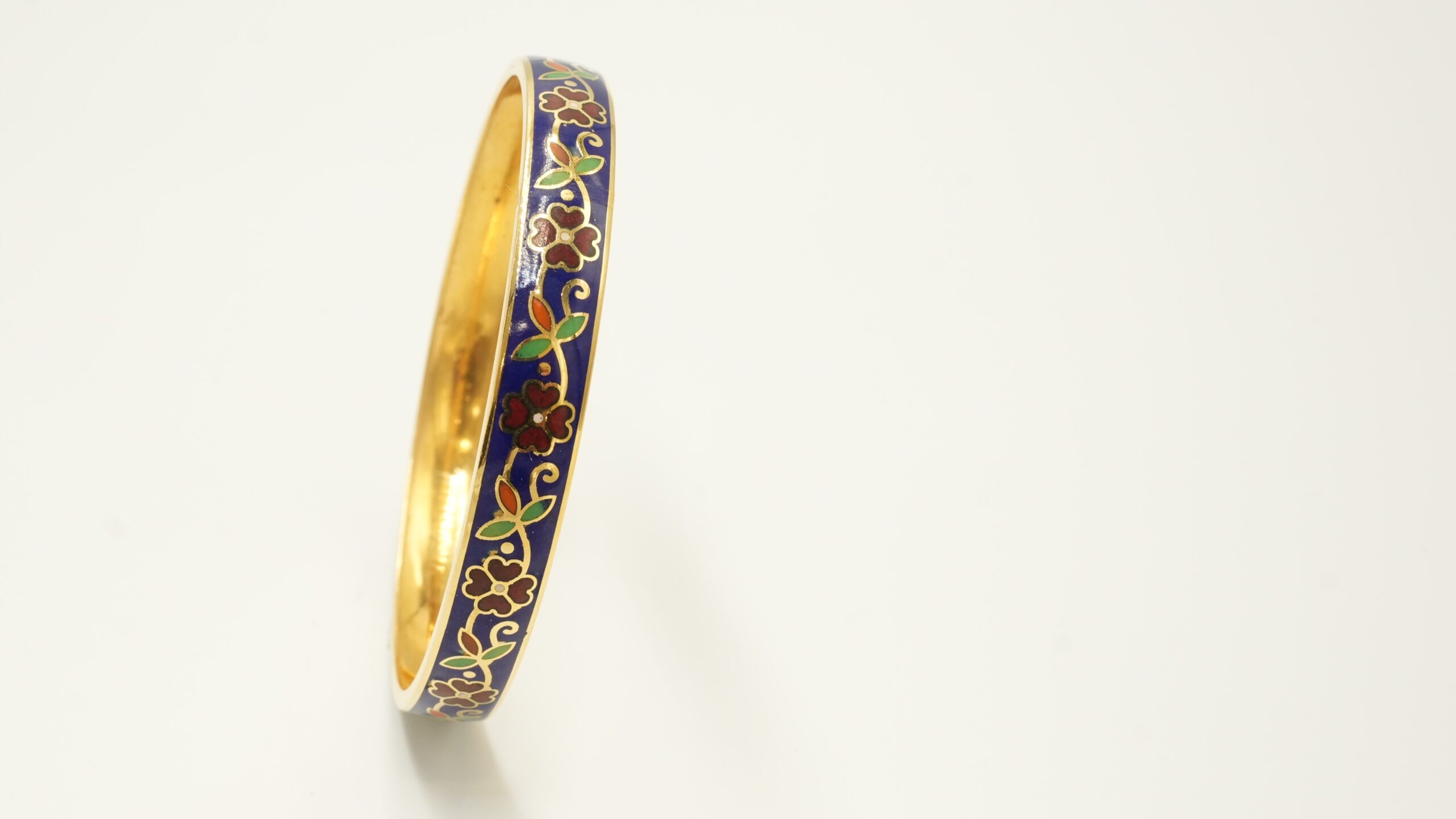 Enamel Floral Bangle Bracelet. 202643