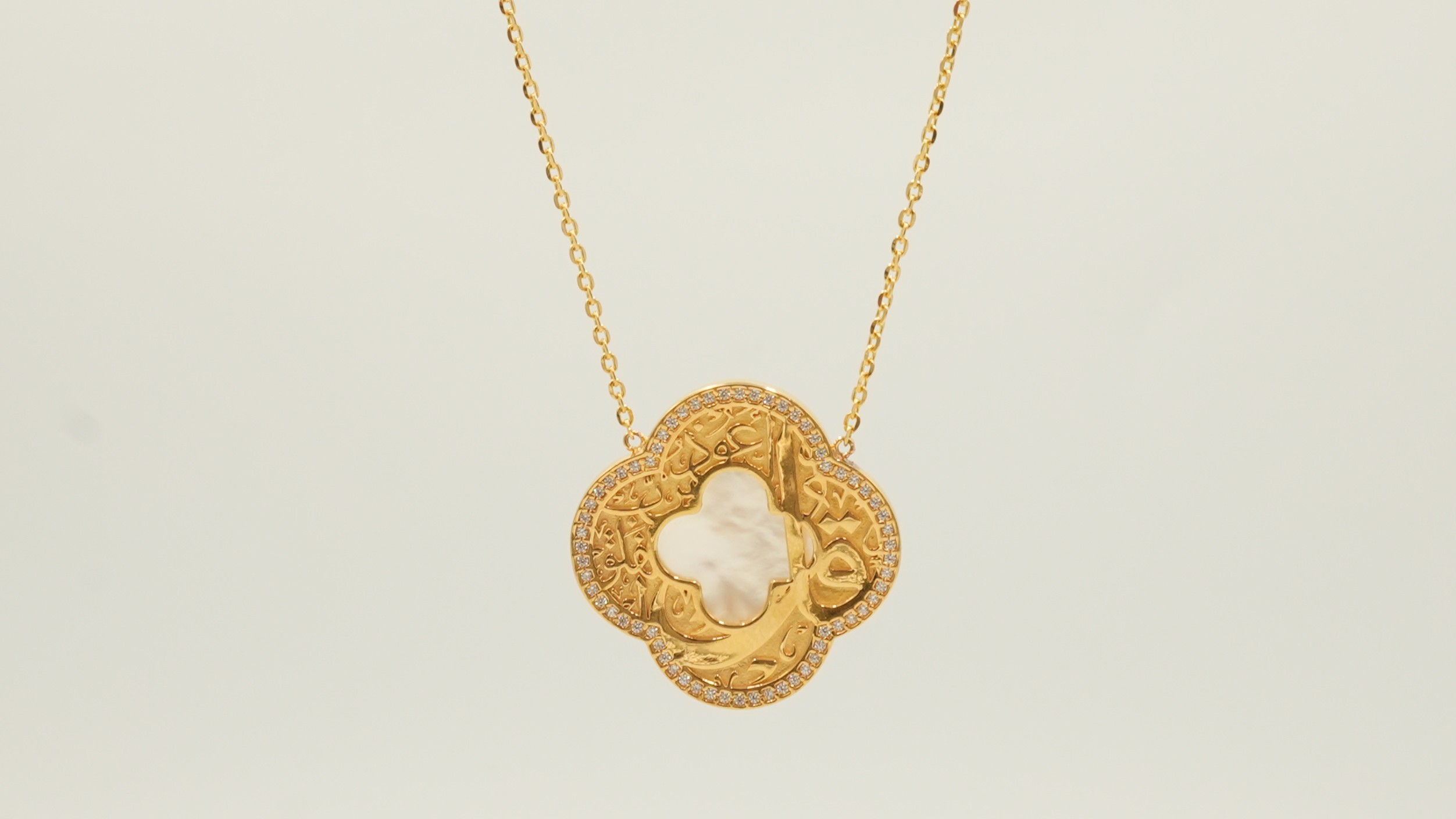 The Necklace of light 201790